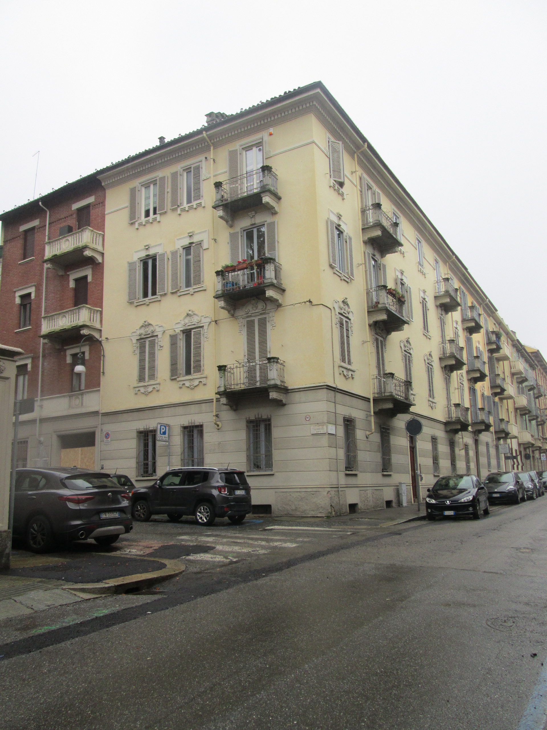 Edificio di abitazione civile
