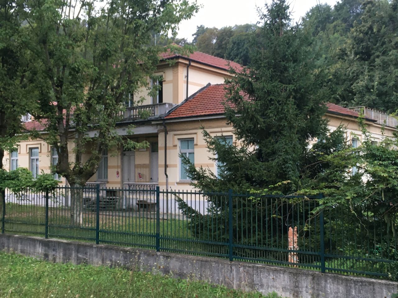 [Asilo infantile in strada Mongreno, 72]