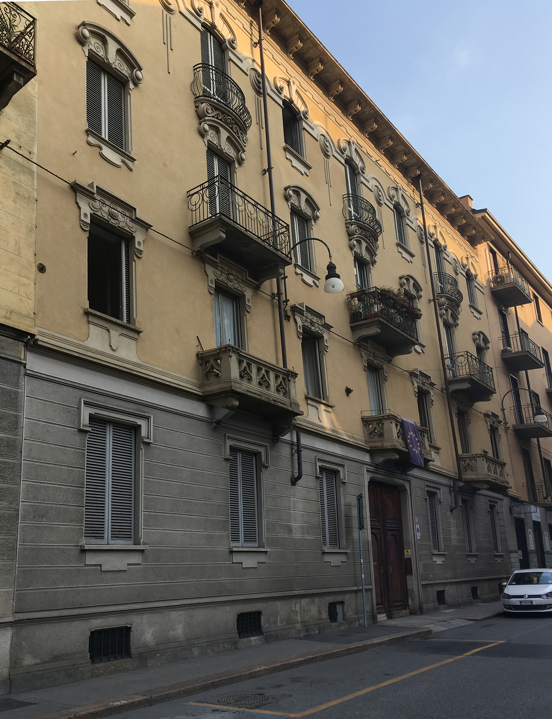 [Casa di abitazione civile in Via San Secondo, 70]