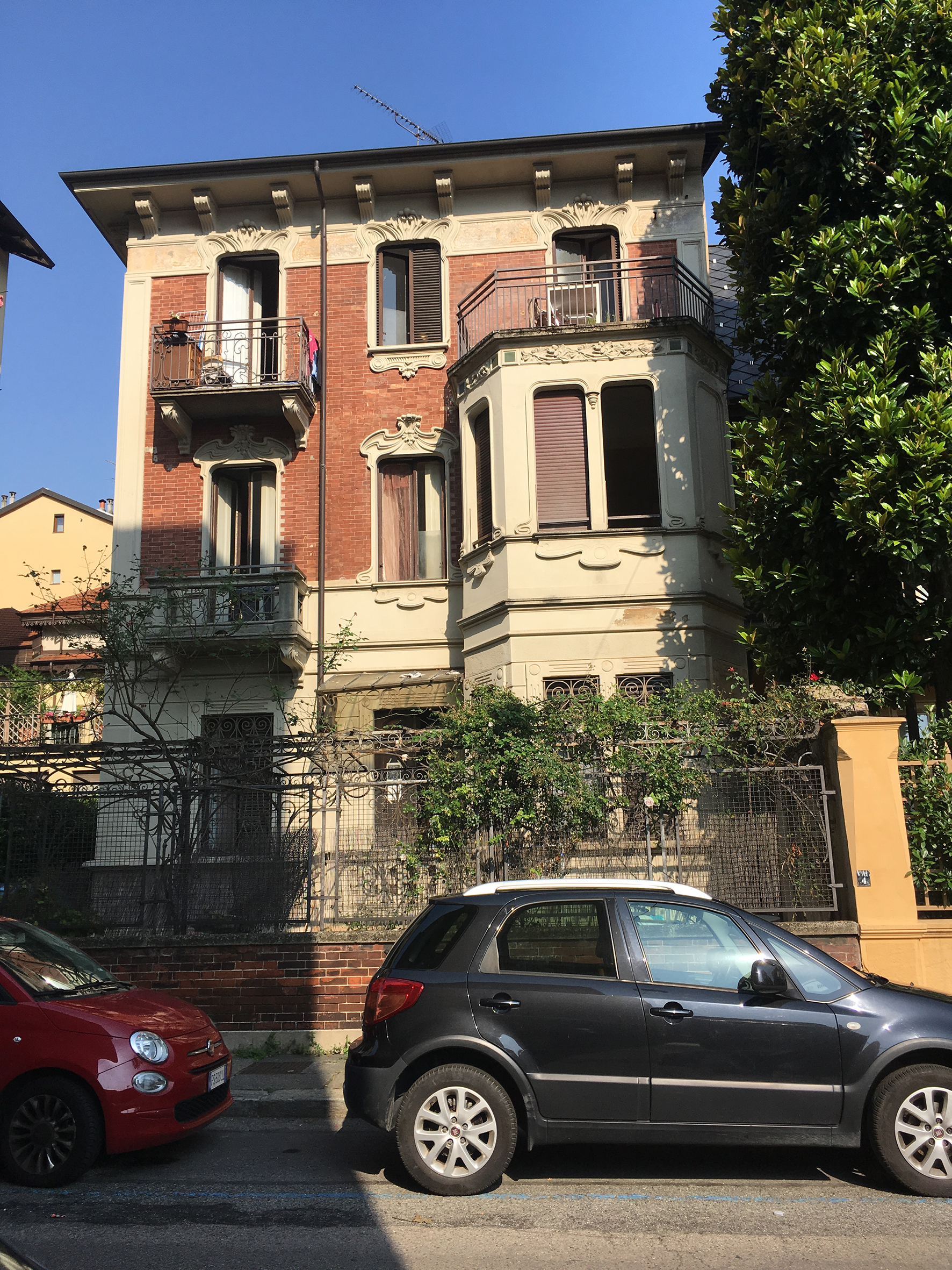 [Casa di abitazione civile in Via Vagnone, 7]