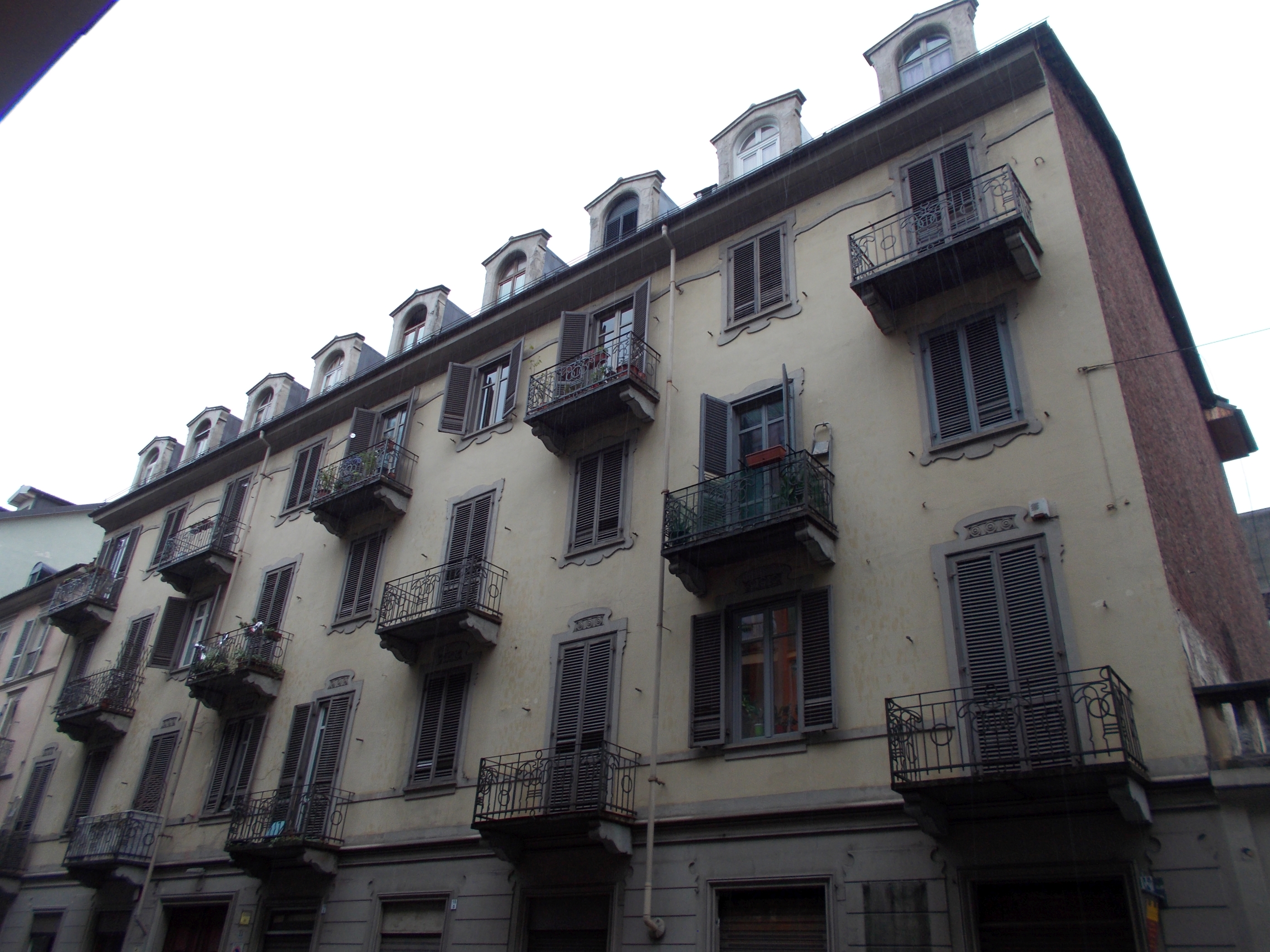 [Casa privata in Via Francesco Petrarca, 18]