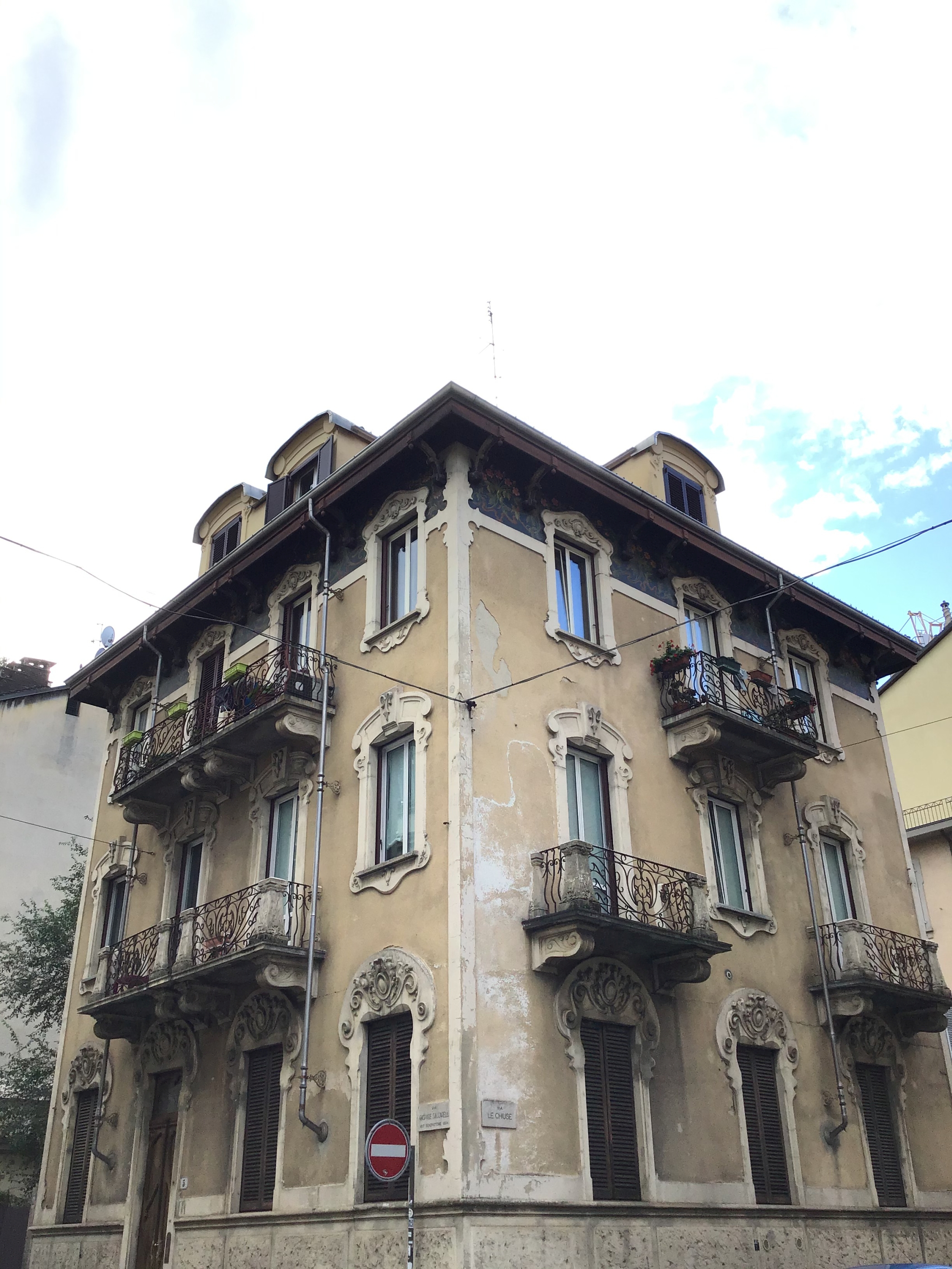 [Casa privata in Via Gaspare Saccarelli, 5]