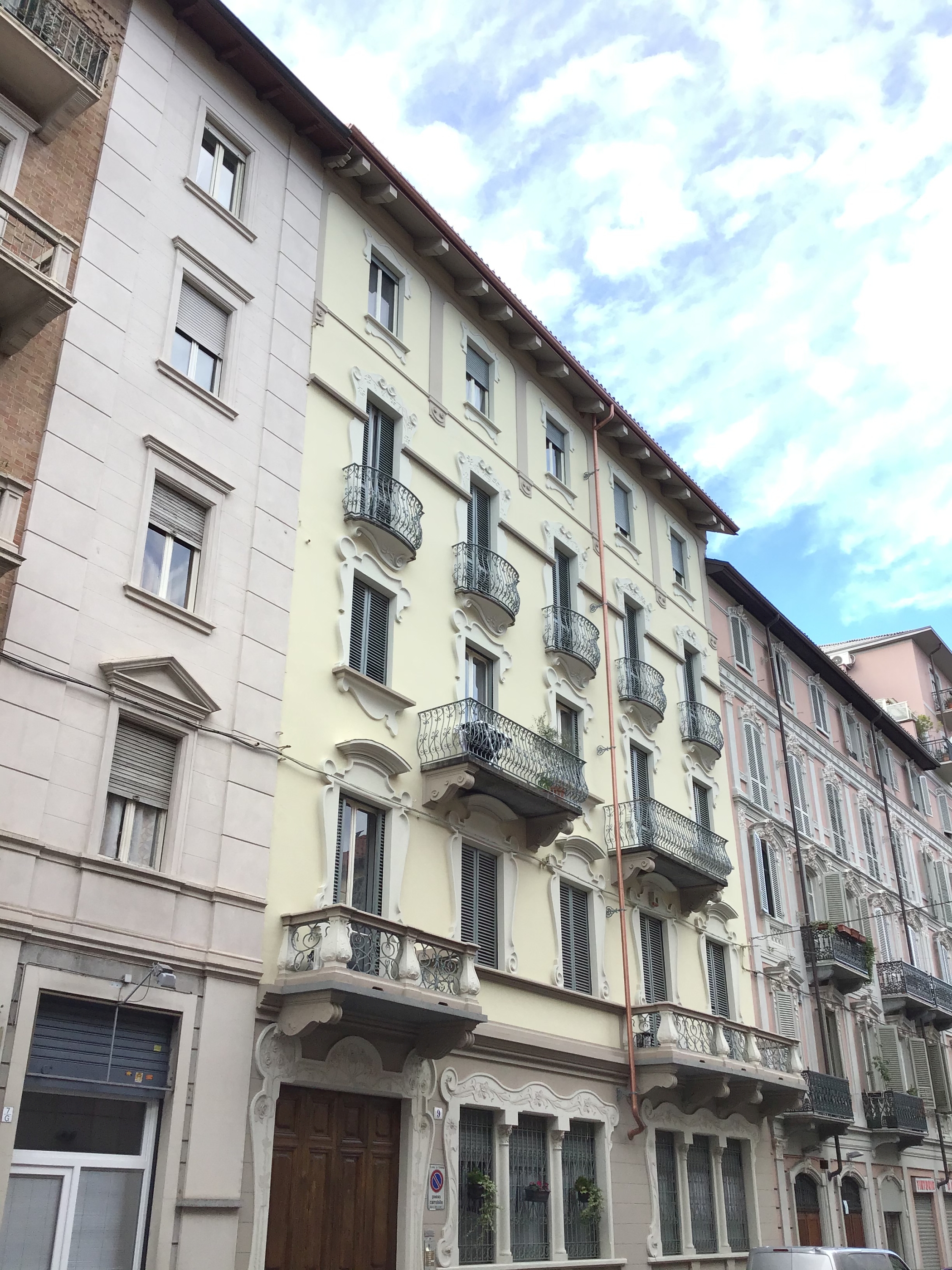 [Casa privata in Via Gaspare Saccarelli, 9]