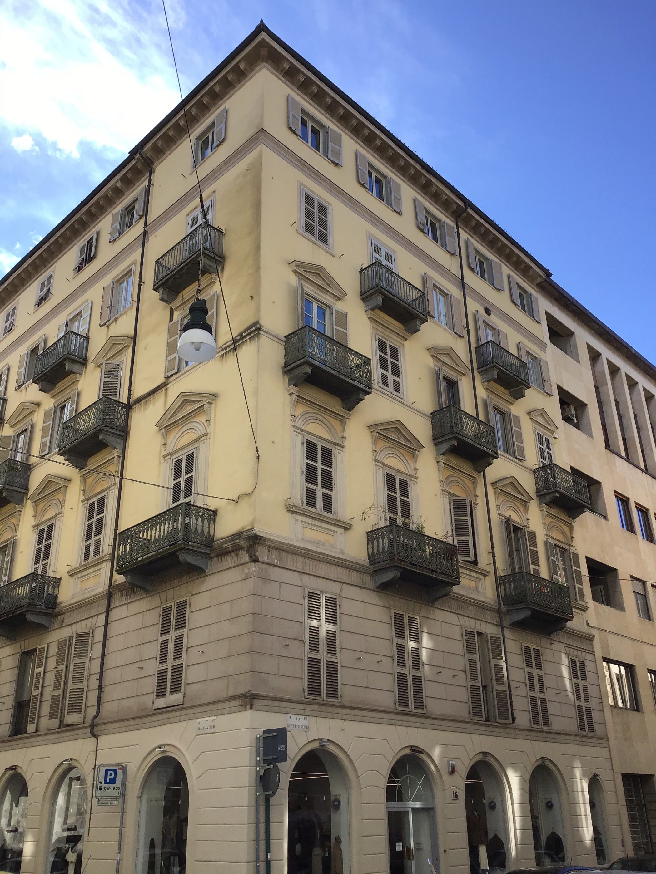 [Casa privata in Via Giuseppe Pomba, 16]