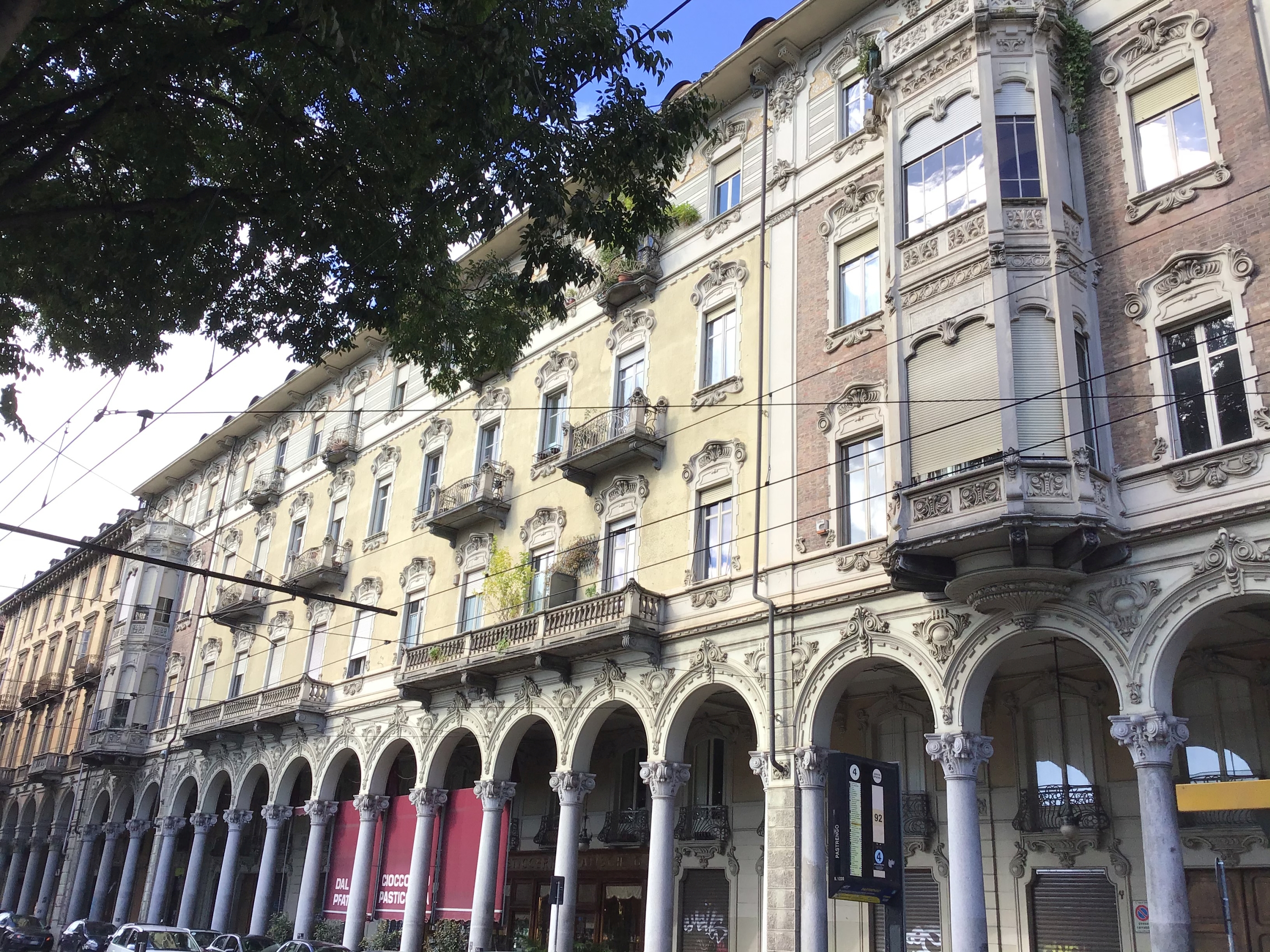 [Casa privata in Via Paolo Sacchi 40, 42]