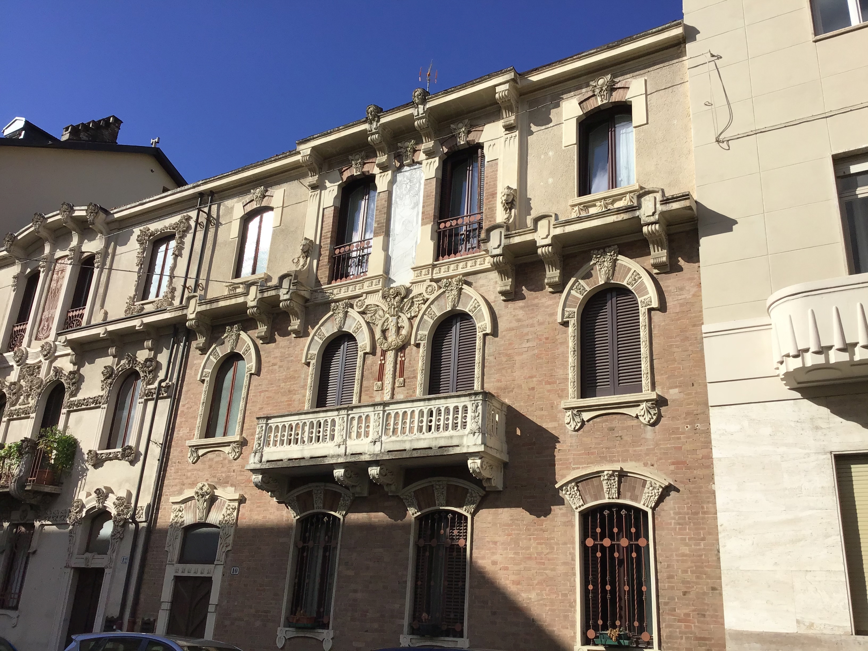 [Casa privata in Via Pietro Piffetti, 10]