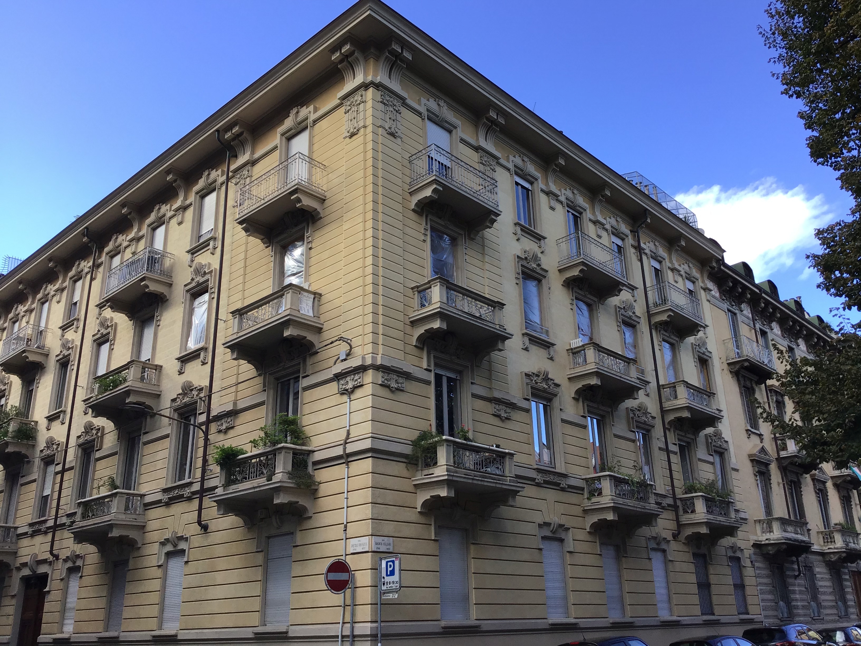 [Casa privata in Via Pietro Piffetti, 36]