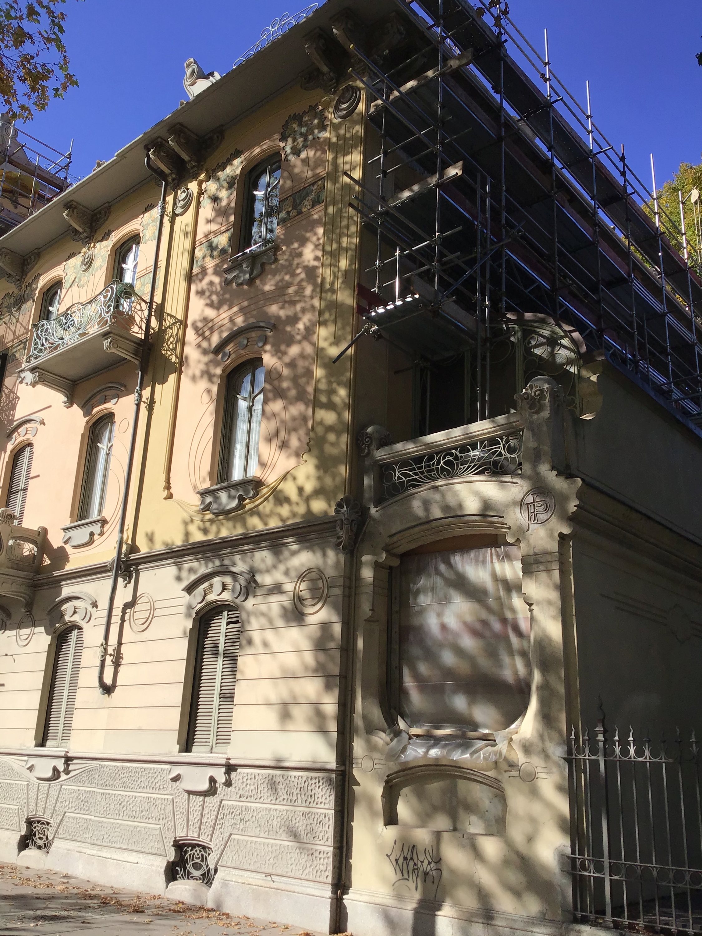 [Casa privata in Via Principi d'Acaja, 11]