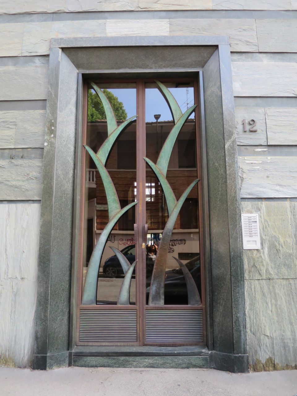 [Casa privata in via Lambruschini, 12]
