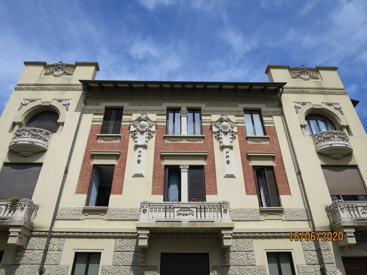 [Casa privata in via Mancini, 22]