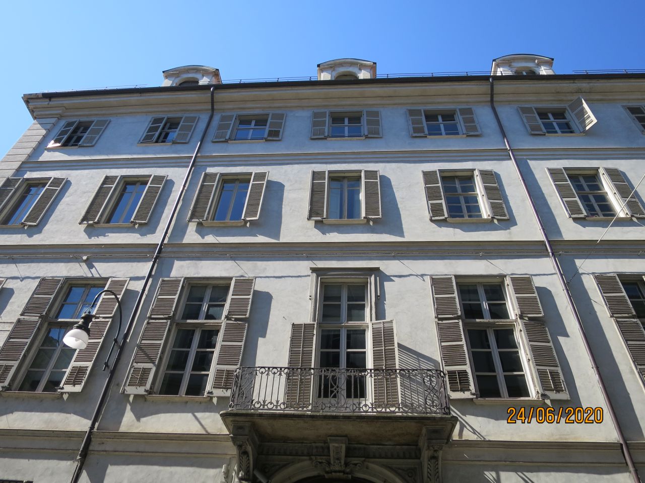 [Casa privata in via Maria Vittoria, 16]