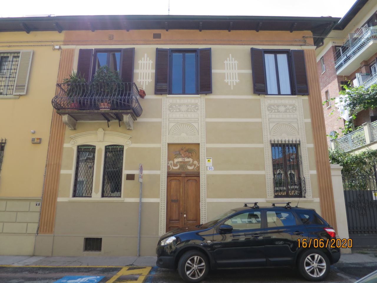 [Casa privata in via Martiri della Libertà, 16]