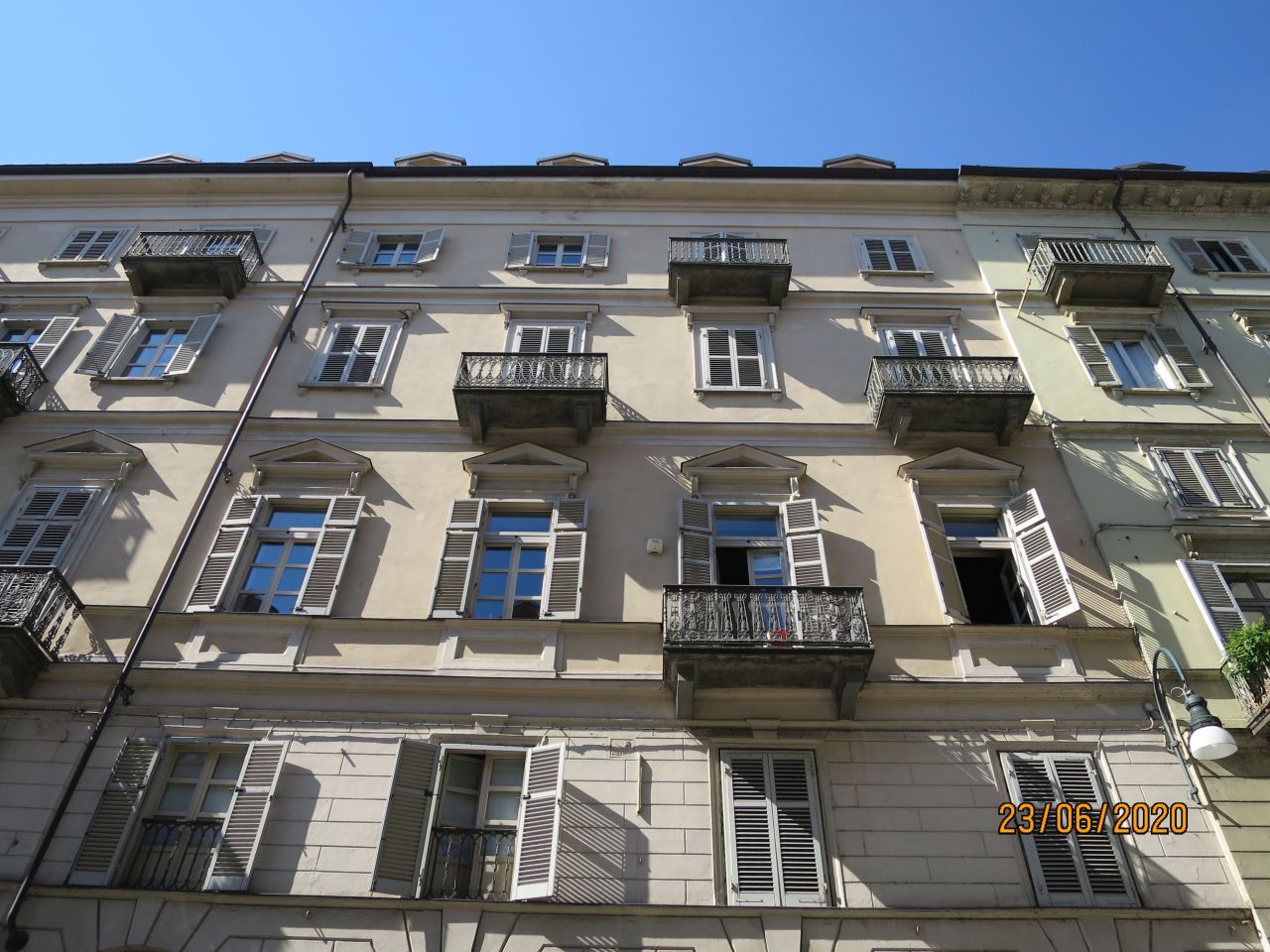 [Casa privata in via Mazzini, 38]