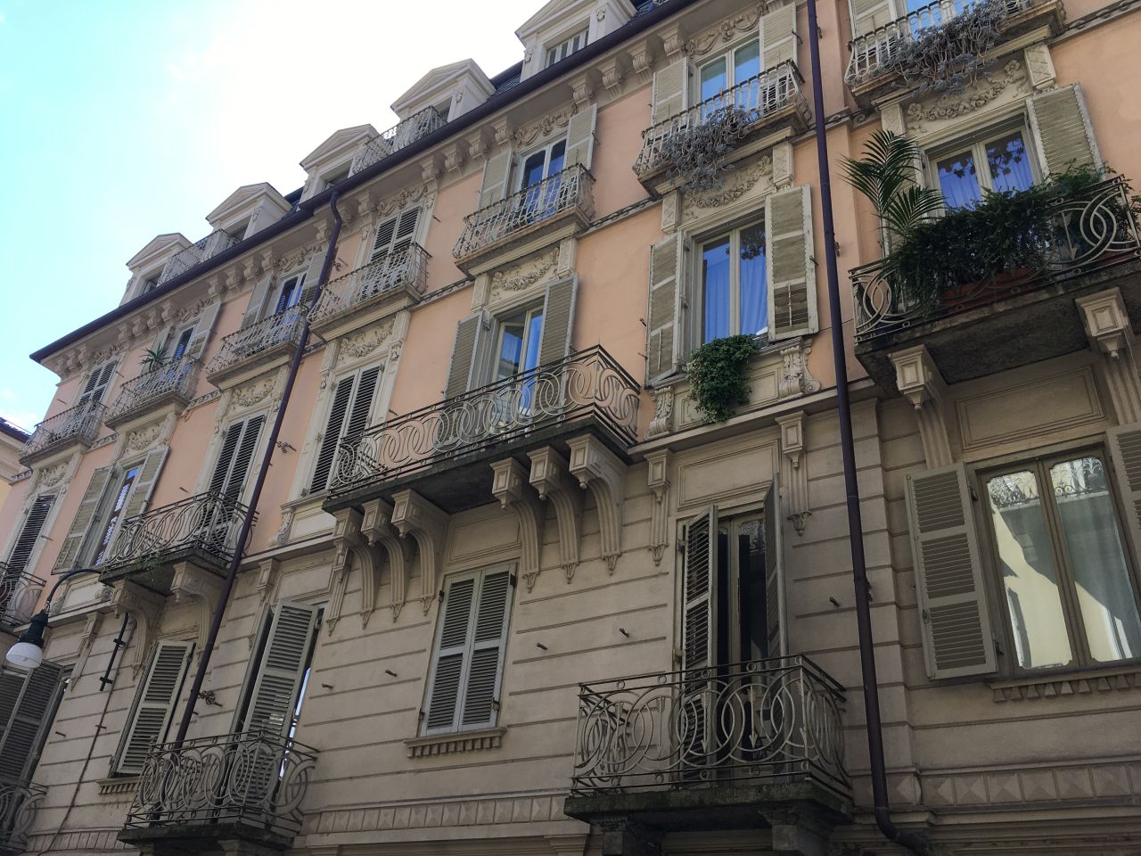 [Casa privata in via Mazzini, 46]