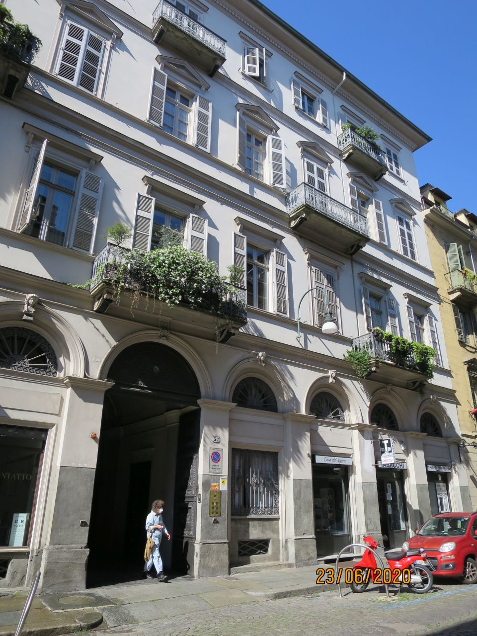 [Casa privata in via Mazzini, 52]