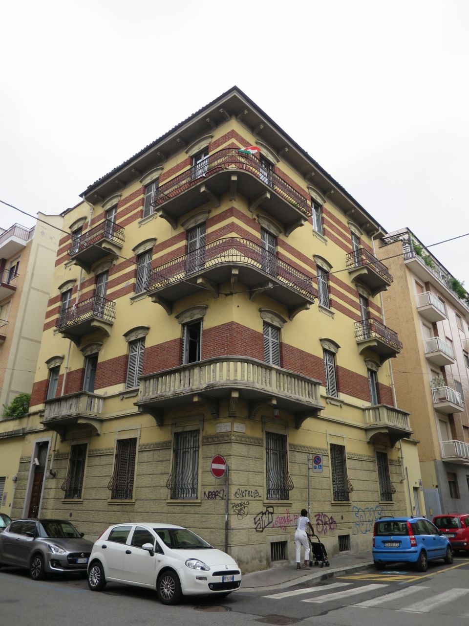[Casa privata in via Medail, 20]