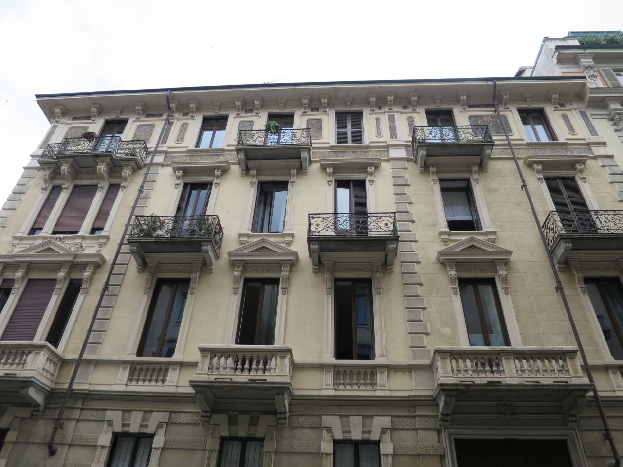 [Casa privata in via Montecuccoli, 4, via Papacino]