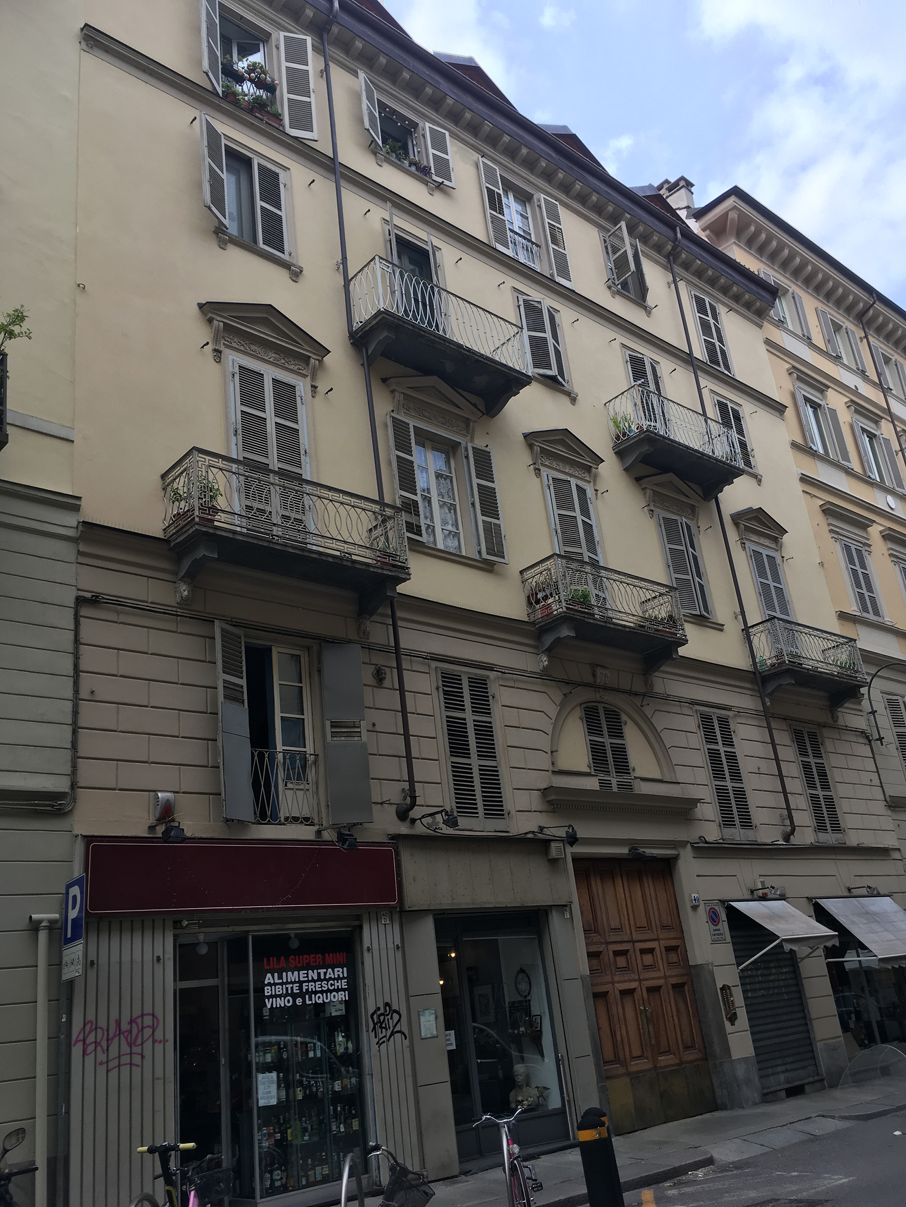 [Edificio in Via S. Massimo, 40]
