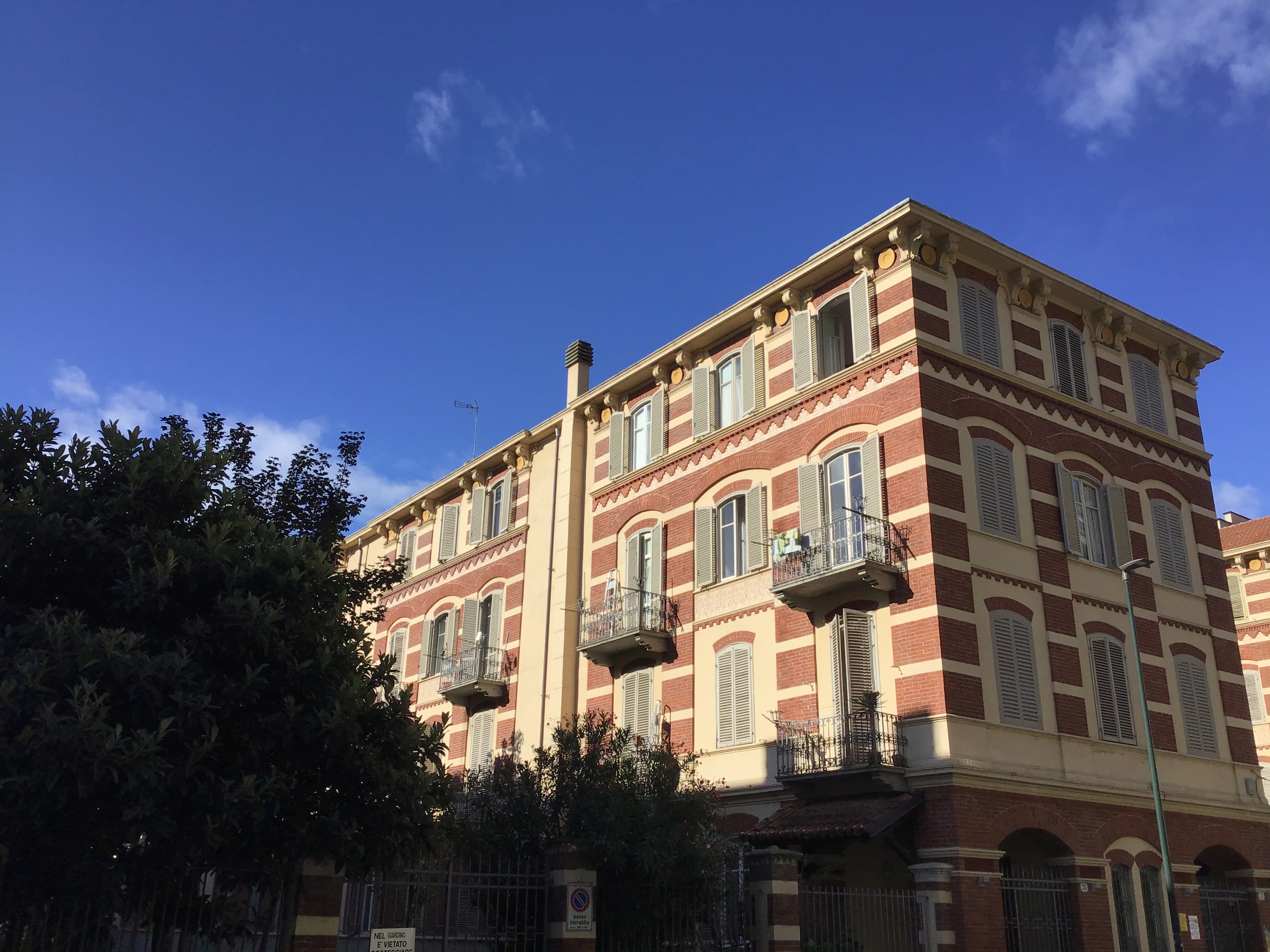 [Gruppo di case popolari in via Marco Polo 35, 37, Verrazzano, Dego, Pigafetta 6, 8, 10, 12]