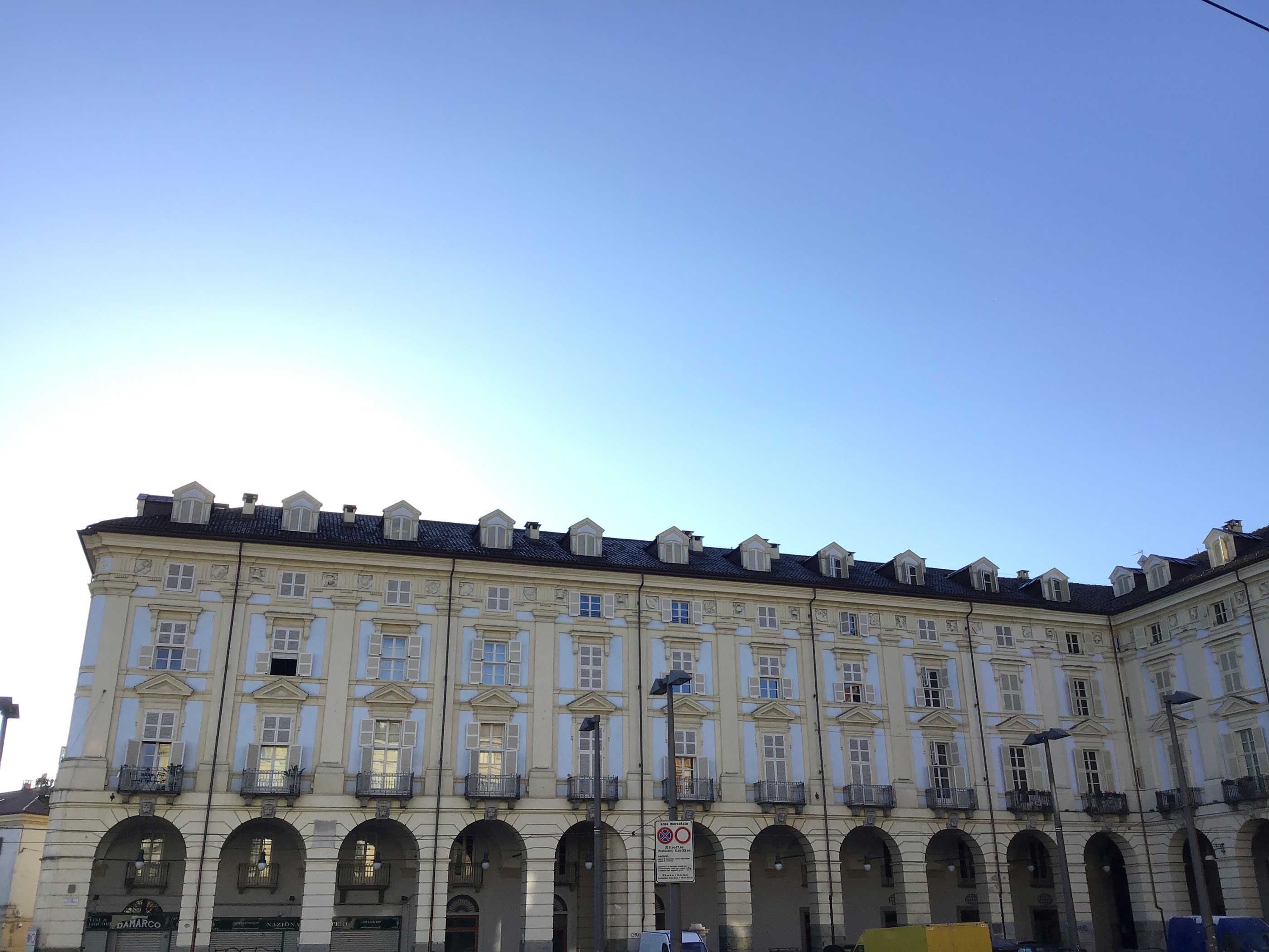 [Palazzi Juvarriani in Piazza della Repubblica 2, 4]