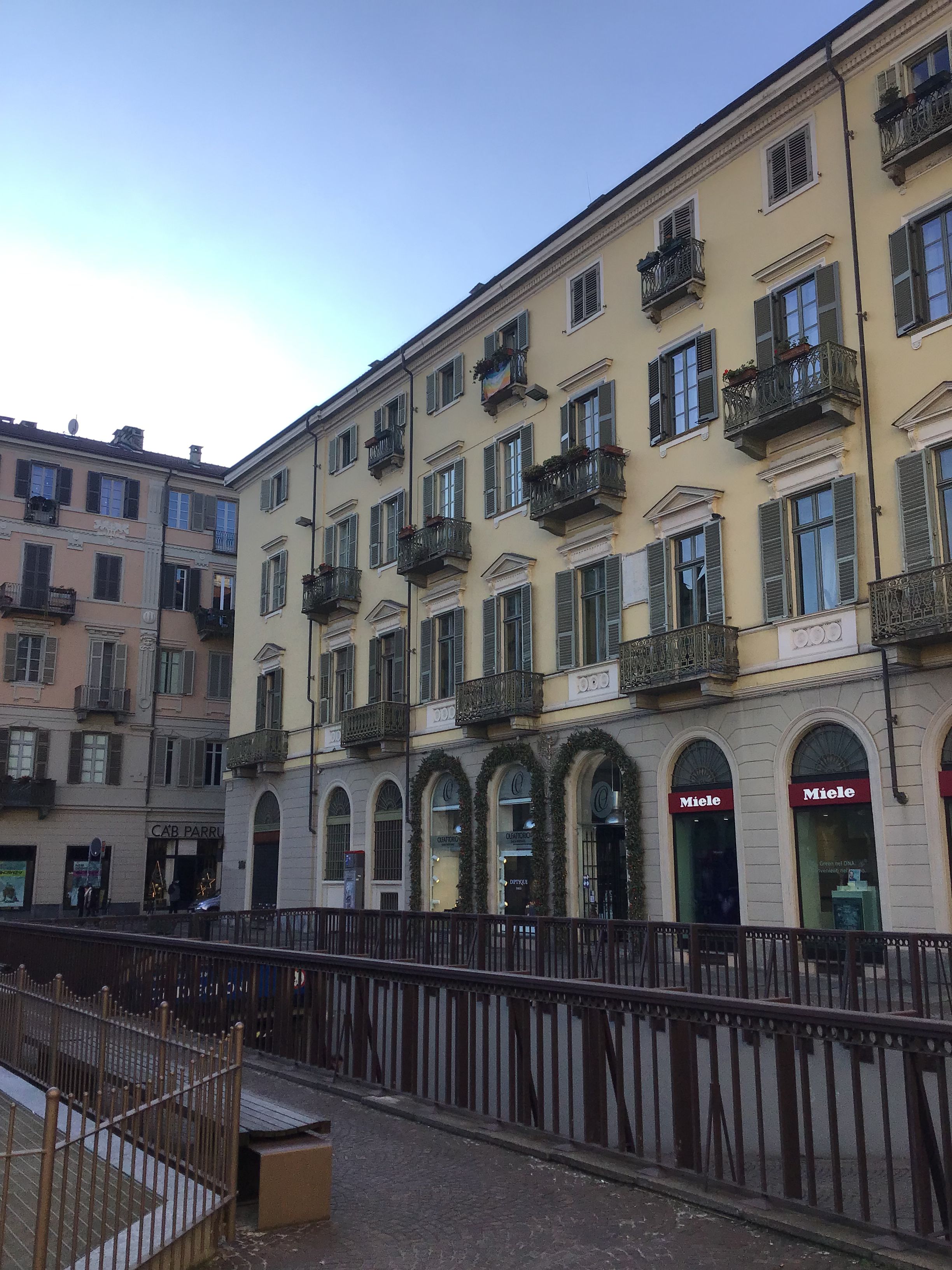 [Palazzo in Piazza Bodoni, 2]