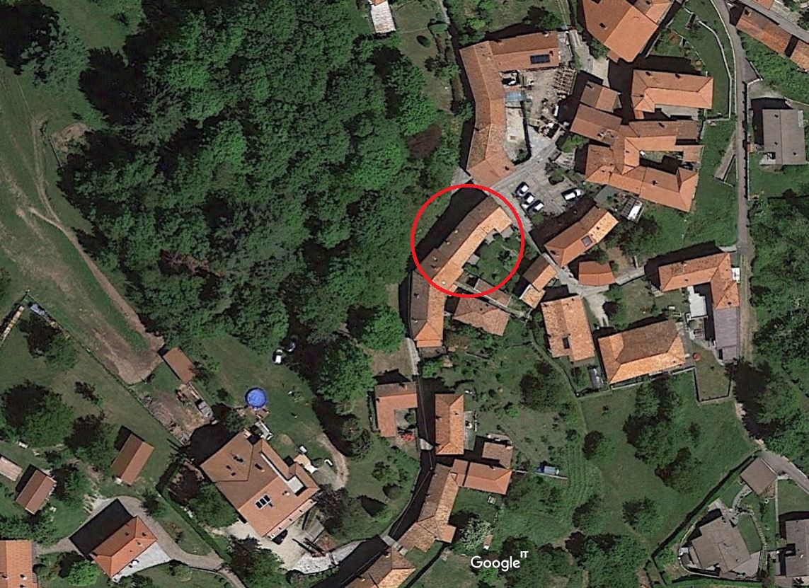 casa in via Caresana 2