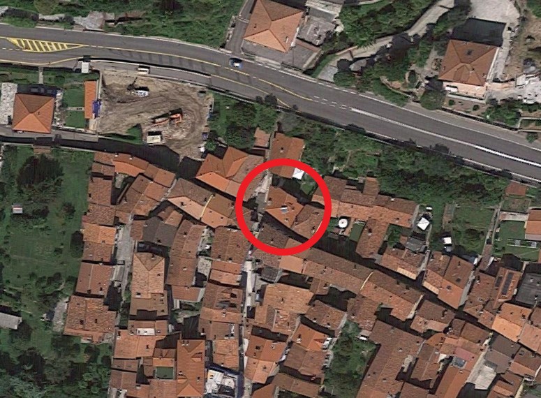 [Casa con affresco in Via dei Partigiani, 136]