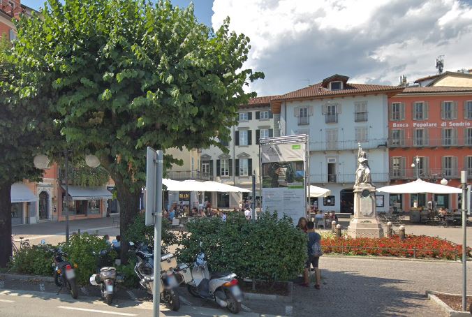 [Palazzo signorile in Via San Fabiano, 2, 4, 6, 8]