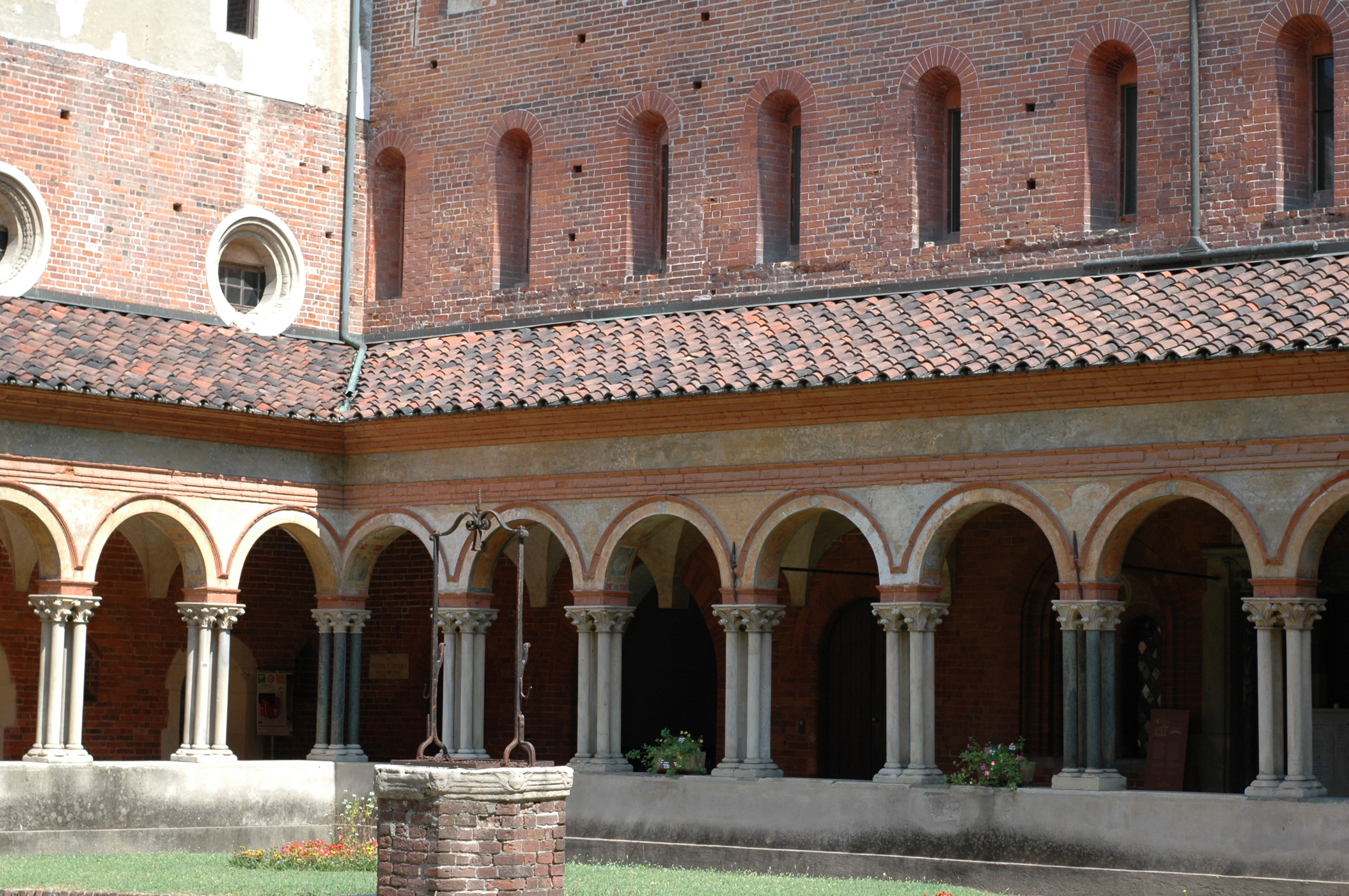Chiostro dell'Abbazia di Sant'Andrea