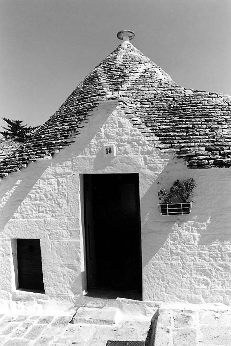 Trullo in via Monte Nero, 18