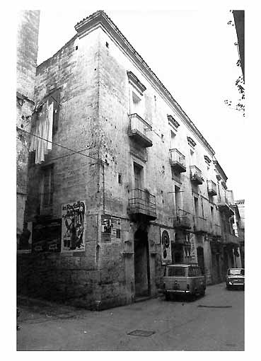 EDIFICIO in CORSO FEDERICO II, 25