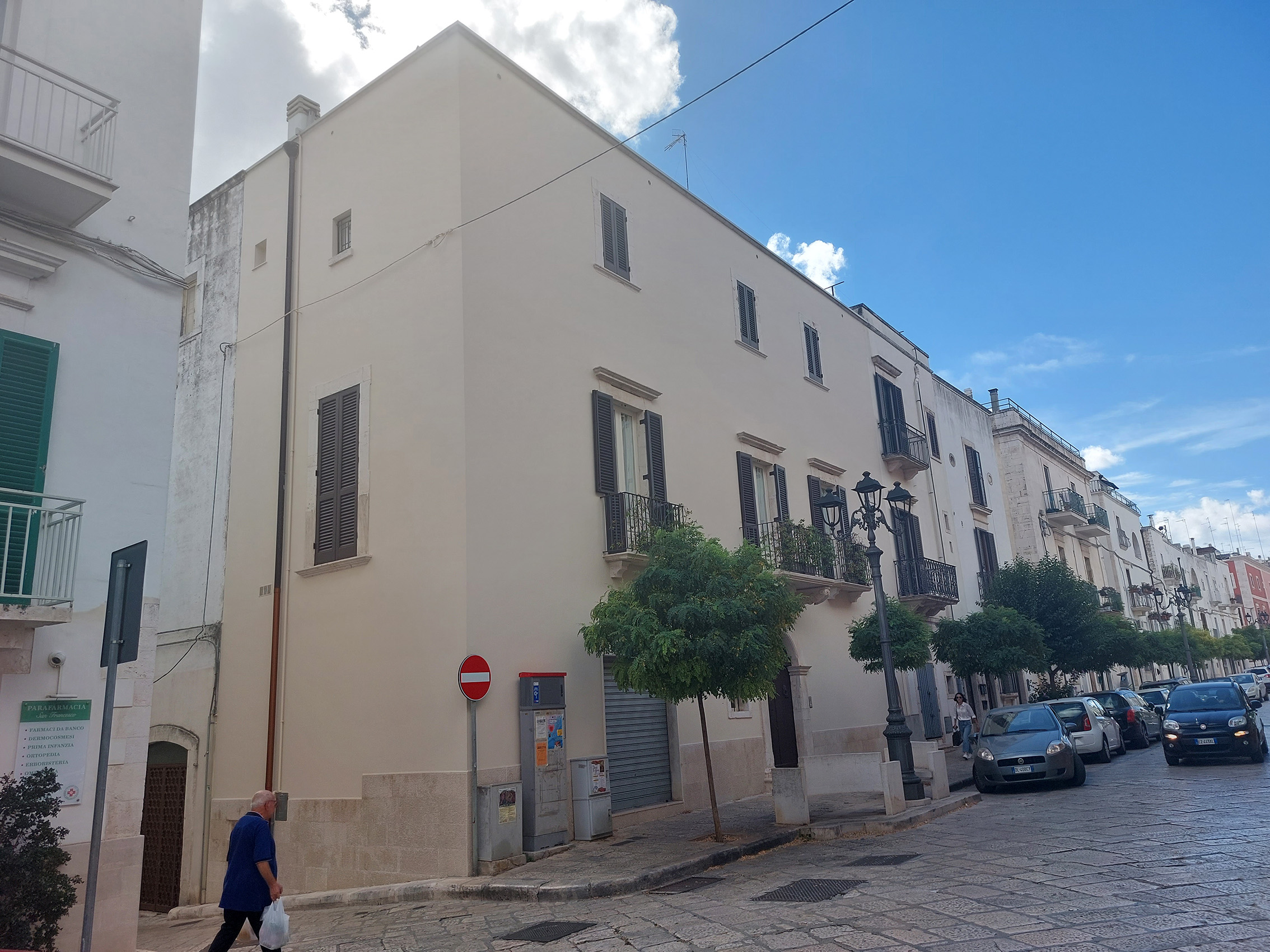 CASA MANGHISI, poi LANERA
