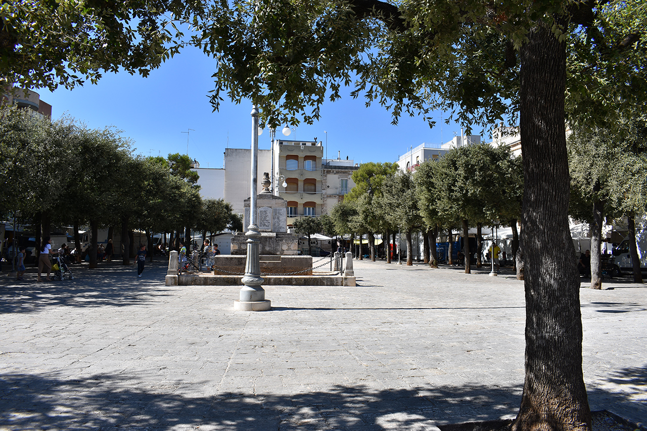 Piazza Giuseppe Garibaldi di Castellana Grotte