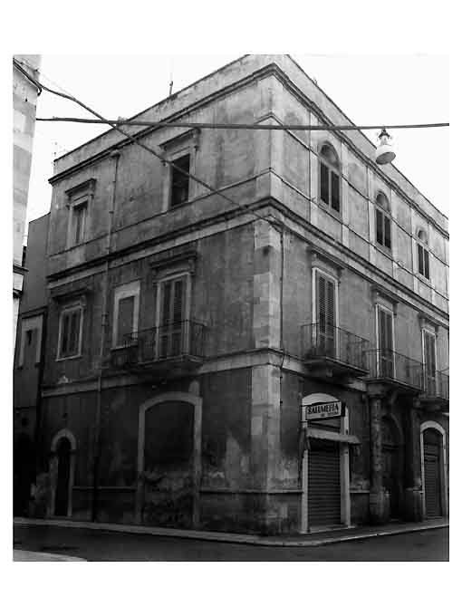 ABITAZIONE in VIA MAZZINI, 54