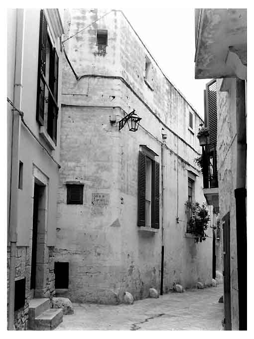 CASA in VIA LIPARI, 15