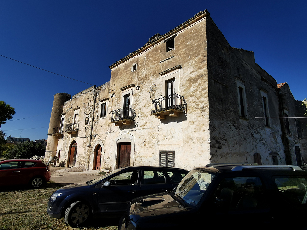 Masseria fortificata e Cappella gentilizia in Località La Macina