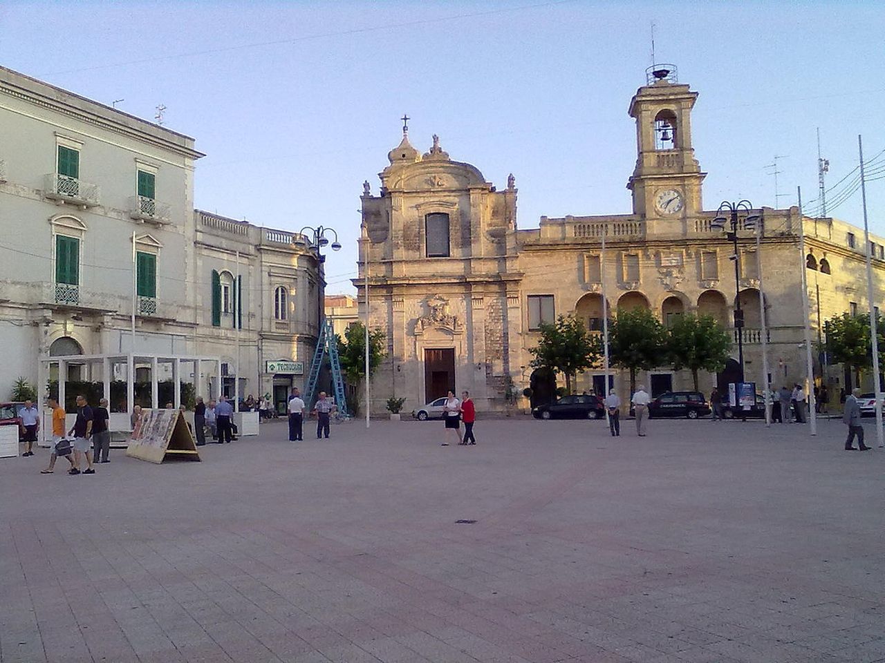 centro storico, collinare, difensivo, a scacchiera, Gioia del Colle