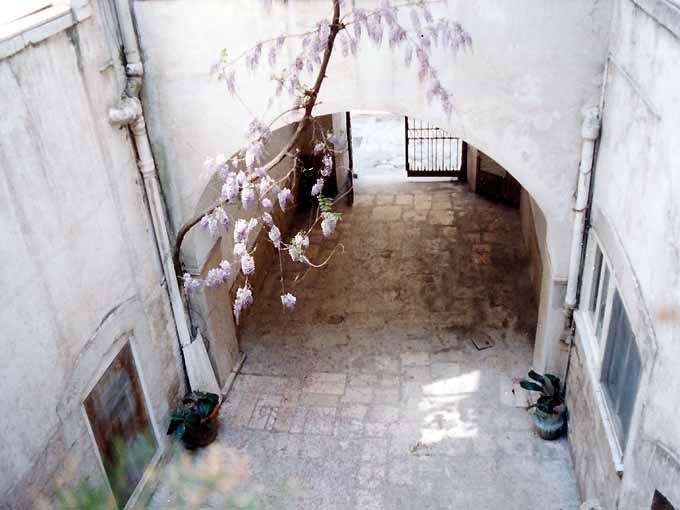 PALAZZO TEDESCHI, SEVERI VERNICE, gia' SARACENO