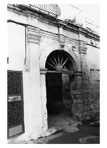 EDIFICIO in VIA DELL'AQUILA PICCOLA, 28