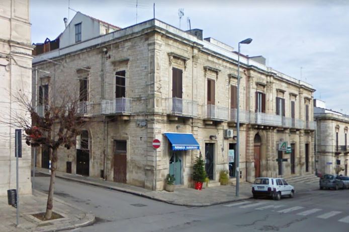 [Palazzo privato in Piazza Dante 7, 4, 5, 6, 8, 10]