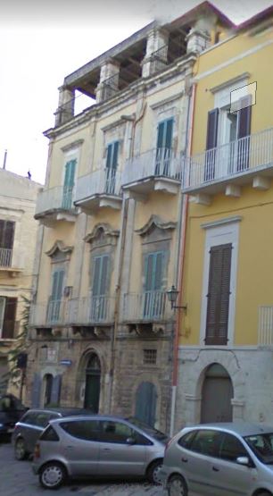 [Palazzo privato in via Cattedrale 97, 99, 101]