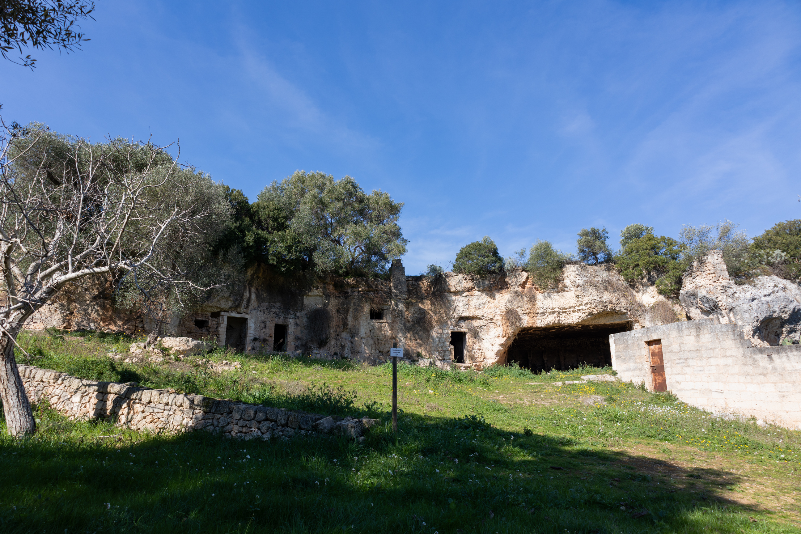 insediamento rupestre, Insediamento rupestre di Lamacornola