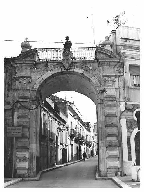 Porta di S. Antonio Abate