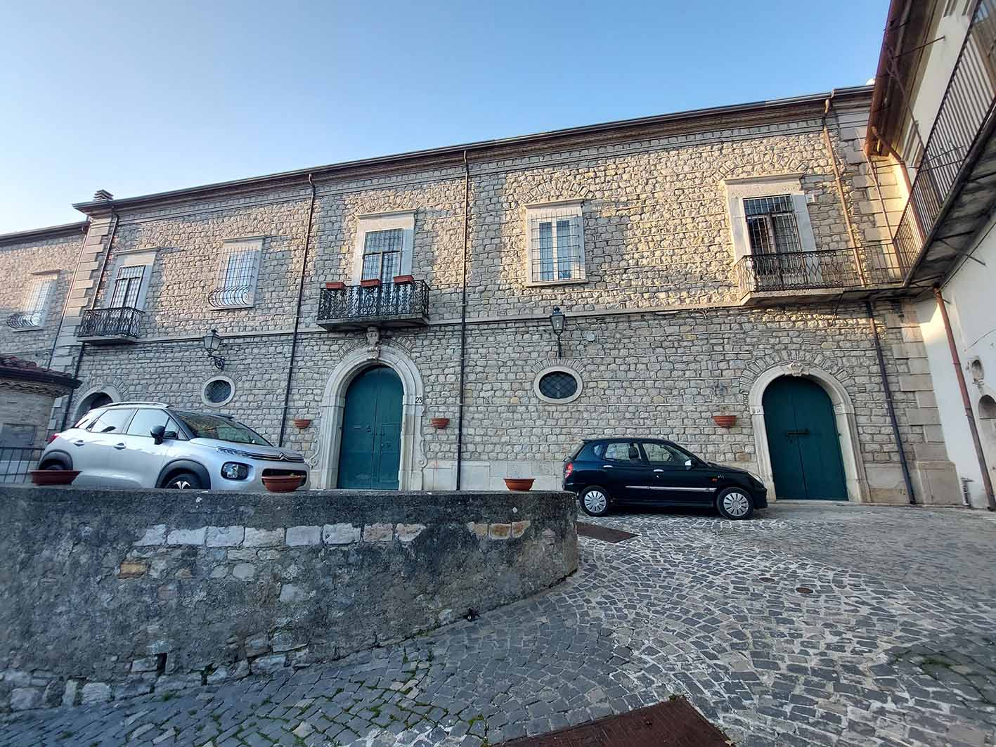 [Palazzo in Vico VI Borgo]