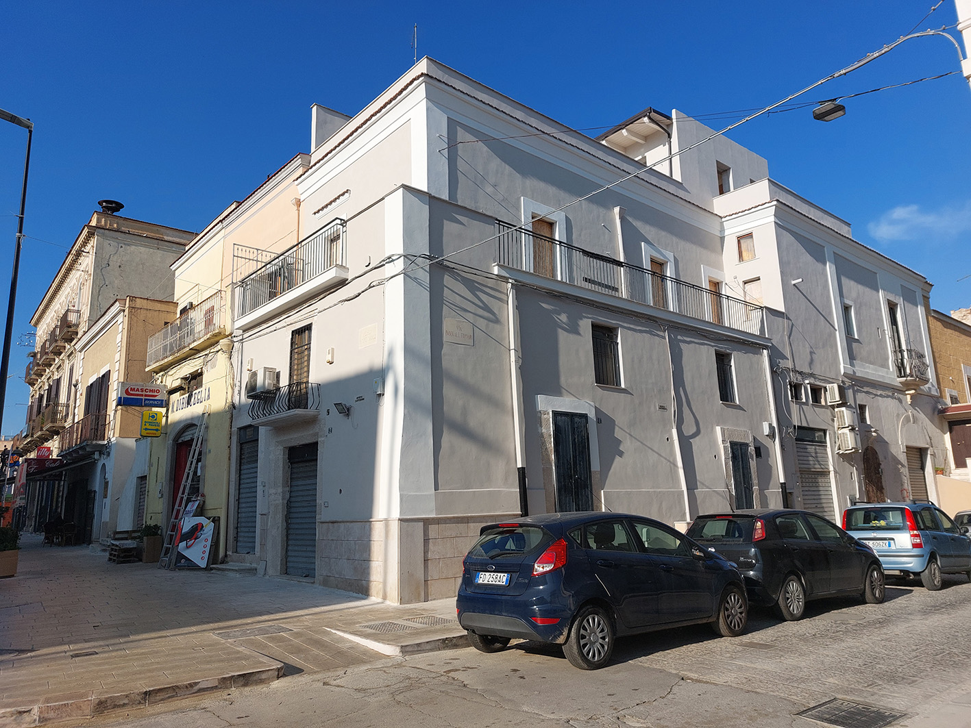 [Palazzo in Via Pasquale Fornari, 1,3,5,7,11]