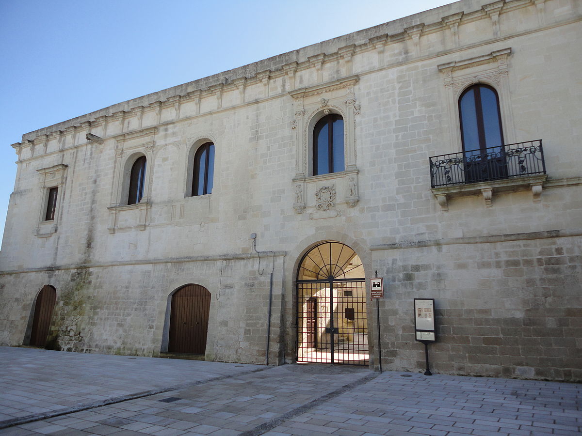 centro storico, di pianura, Castrignano de' Greci