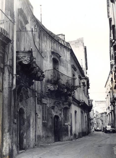 Casa palazzata Carrozzo