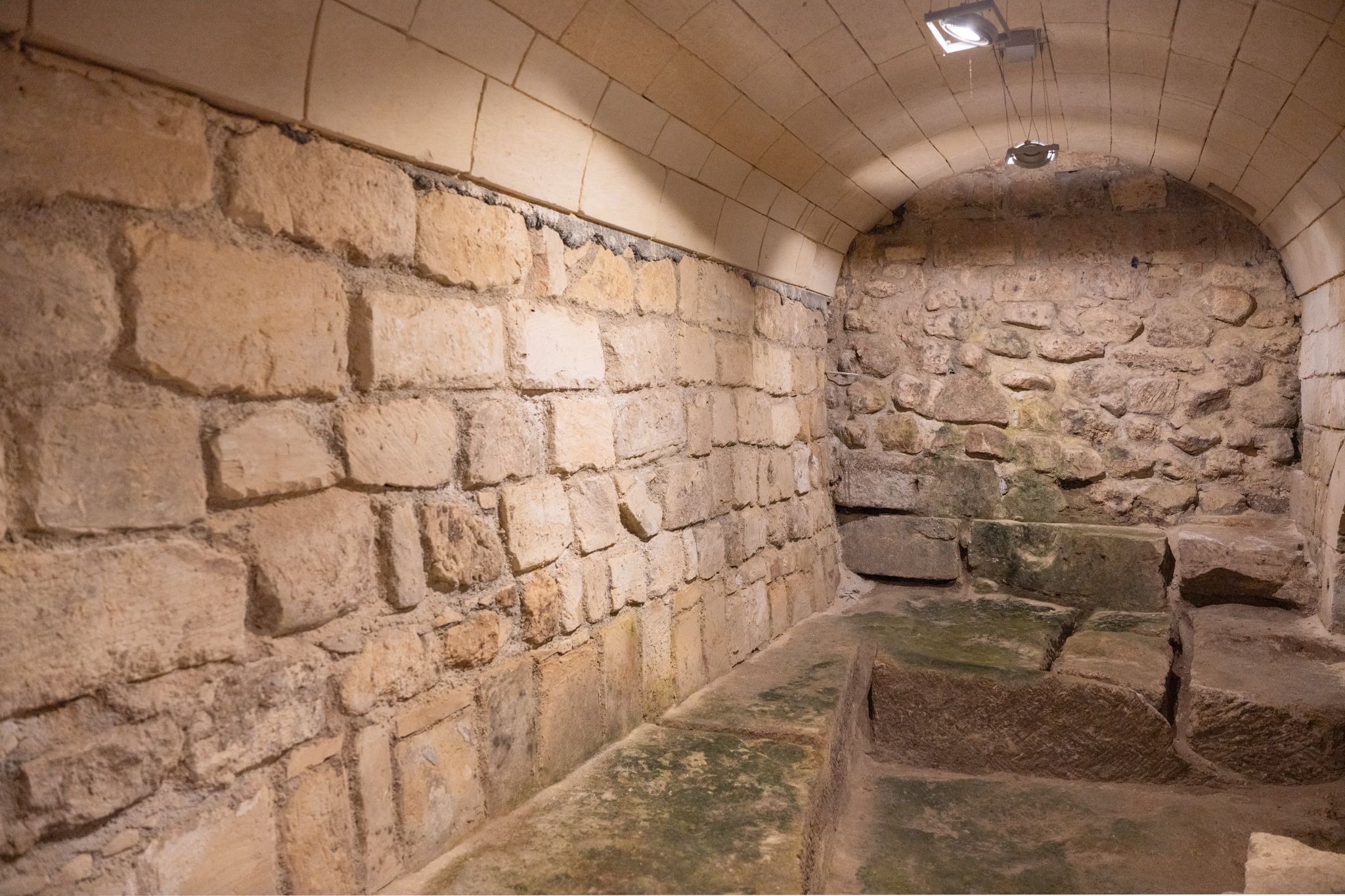 sito pluristratificato, Area archeologica di Palazzo Vernazza