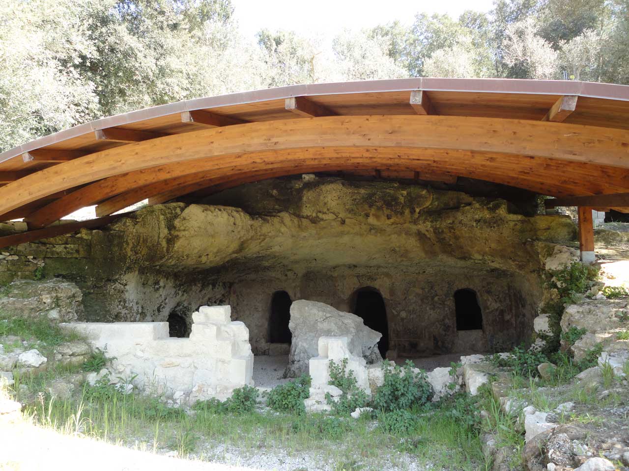 cripta, Cripta di Sant'Angelo