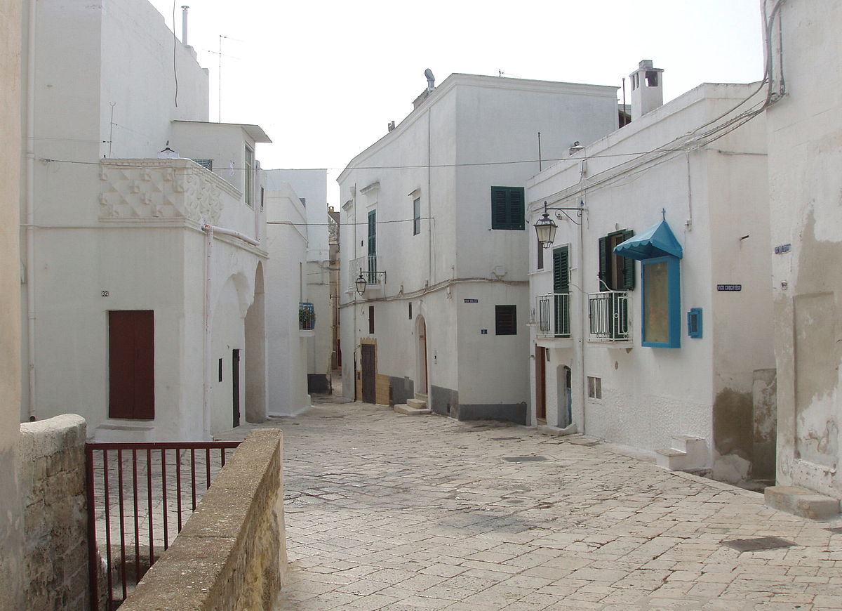 centro storico, collinare, difensivo, Castellaneta, Castanetum , Castanea , Castellanetum